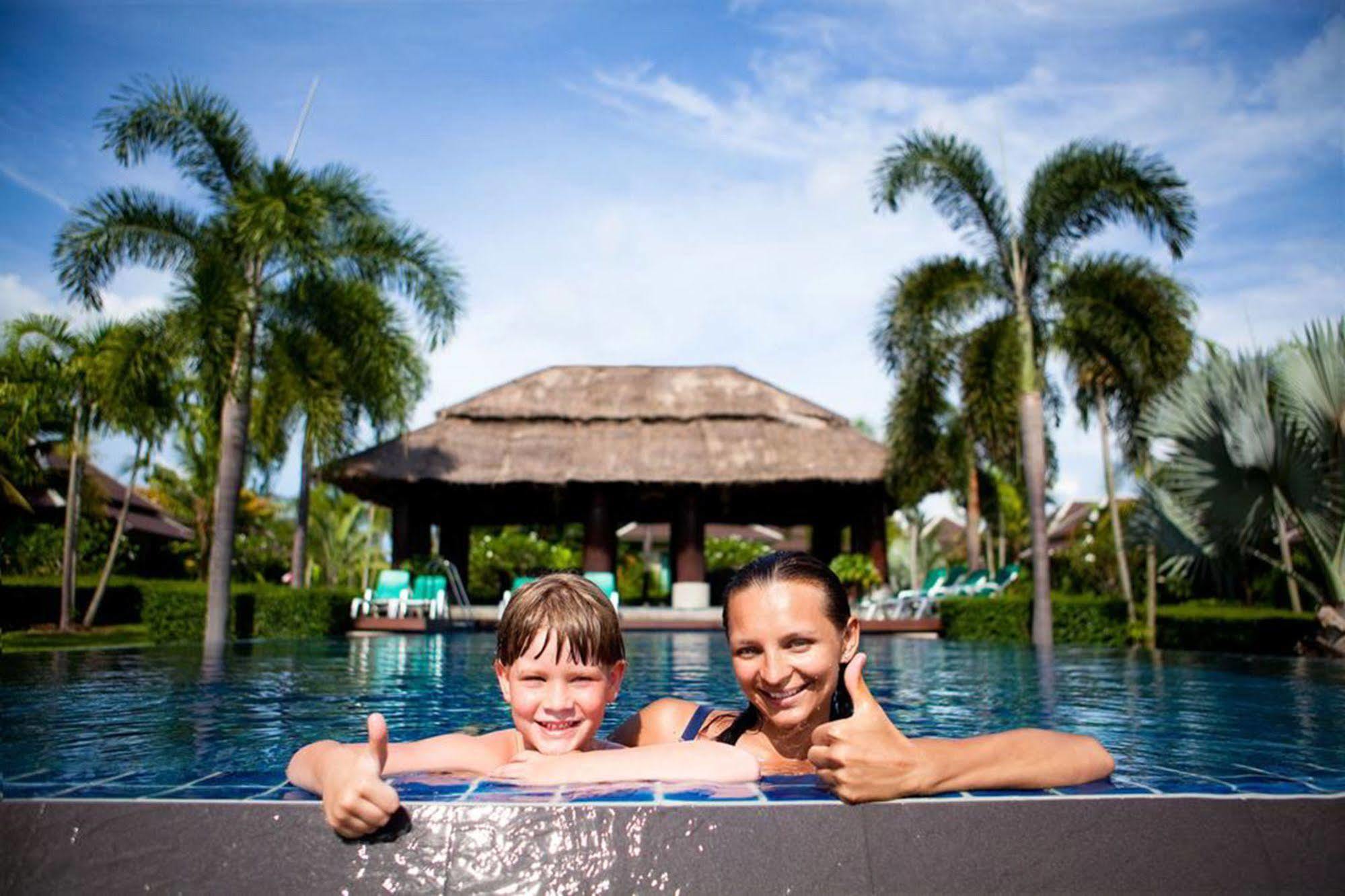 Naiharn Garden Villa Phuket Buitenkant foto