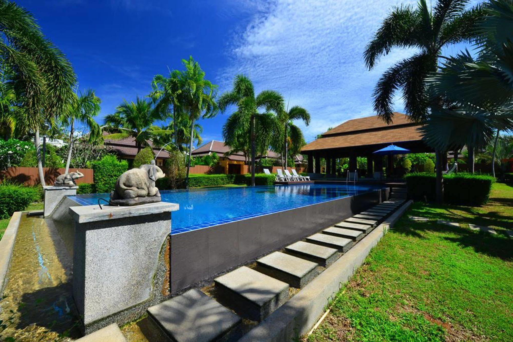 Naiharn Garden Villa Phuket Buitenkant foto