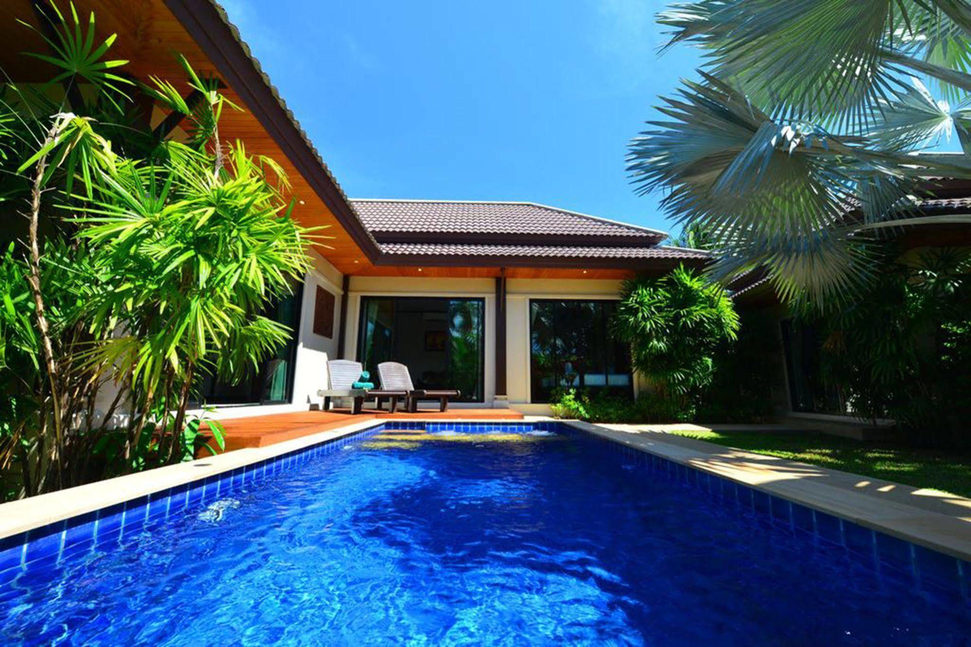Naiharn Garden Villa Phuket Buitenkant foto
